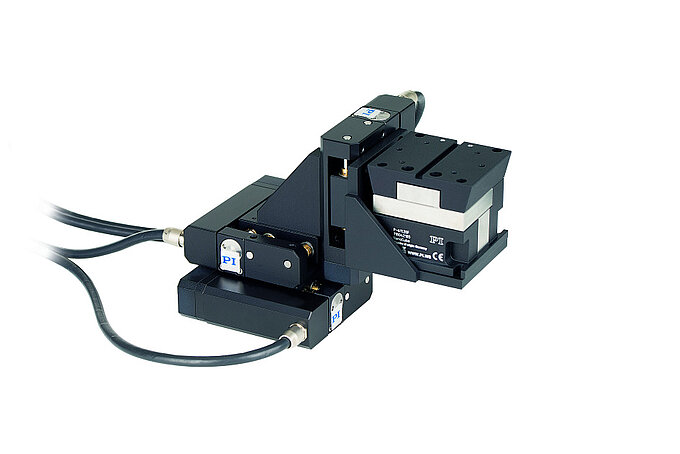 F-131 Leistungsfähiges Faserjustage-System