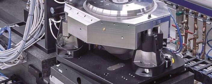 Nanotomography sample positioning